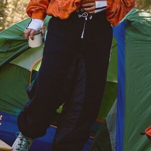 Free People Black Fleece snow/cold weather pants